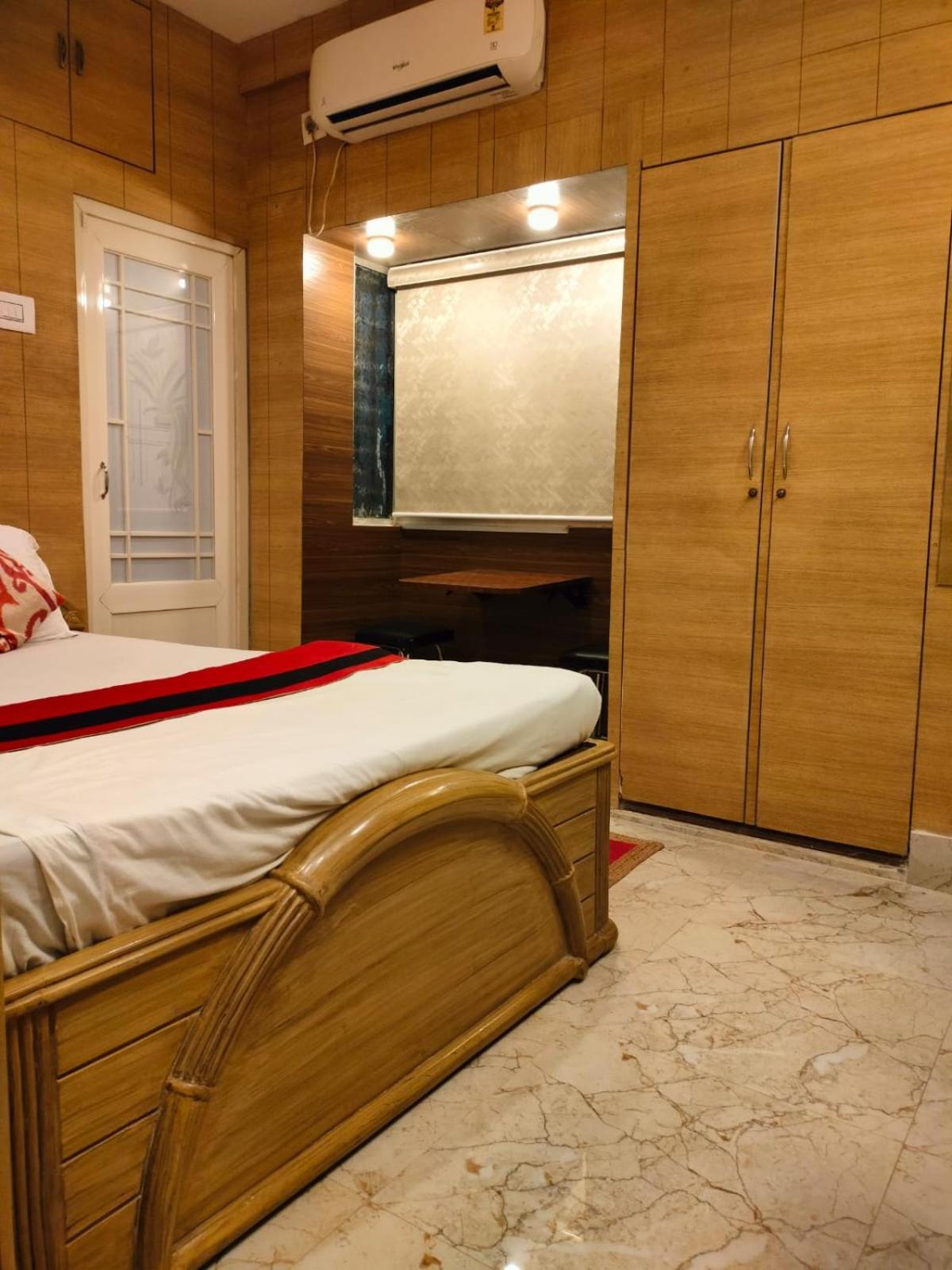 Kollolini Kolkata Bed & Breakfast Екстериор снимка